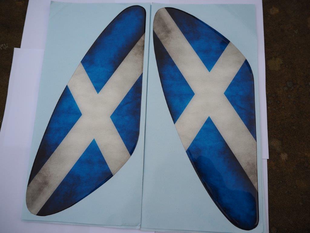 Rocket 3 Scottish Flag Tank Gel Knee Pads [Colour-Distressed] - Click Image to Close